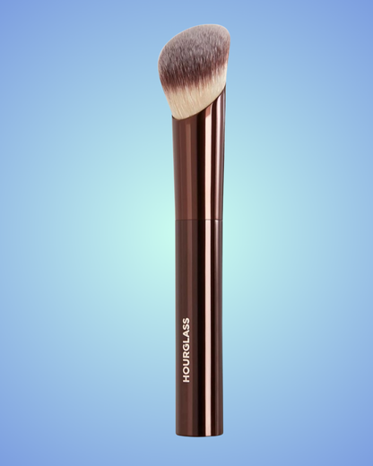 Hourglass Ambient Soft Glow Foundation Brush